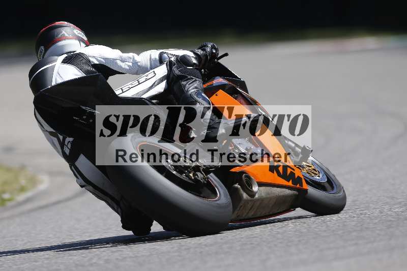 /43 08.08.2025 Discover the Bike ADR/Race 3 rot/508